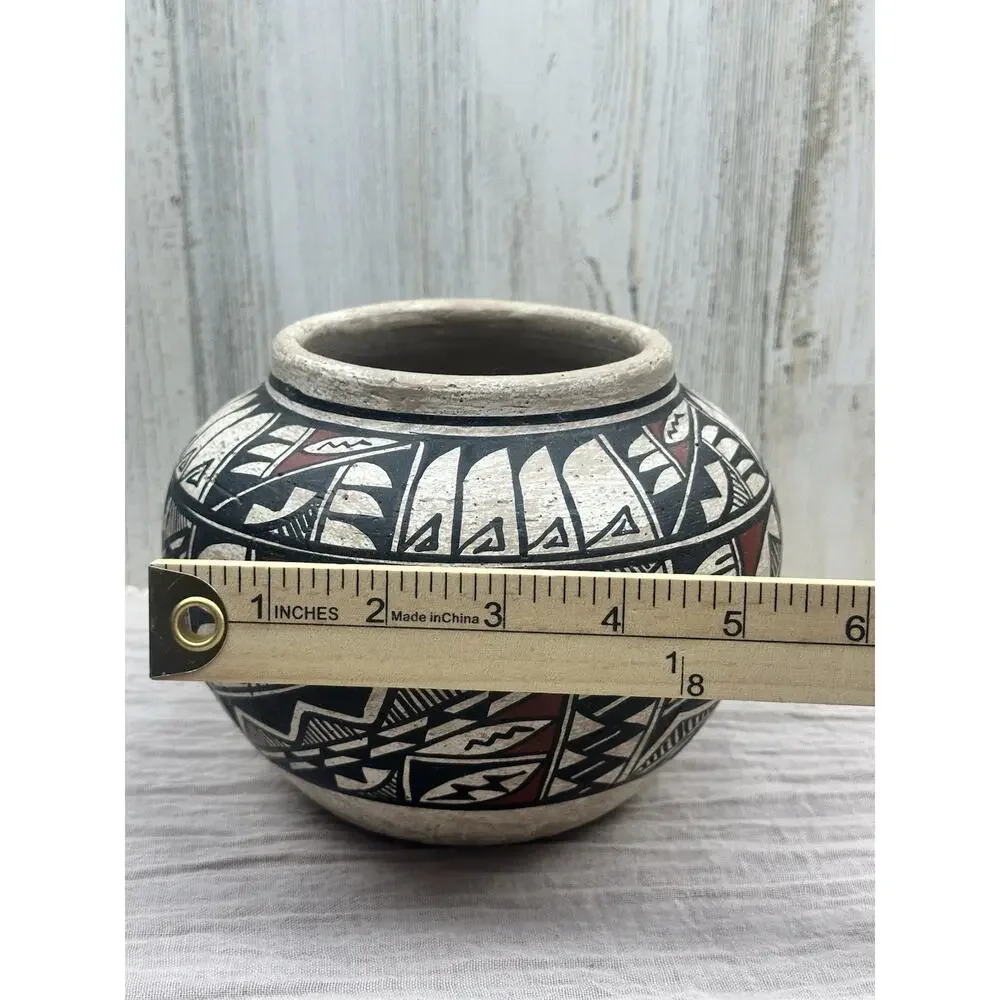 Polychrome Mexican Pottery Hand Thrown Vessel Red Black Tan Signed Mexico‎